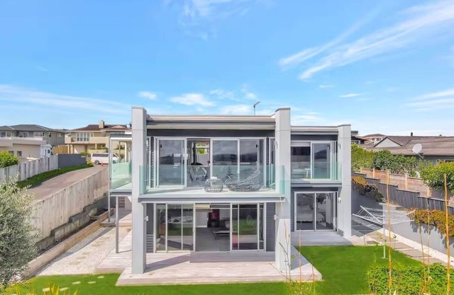 Sunny East Residence