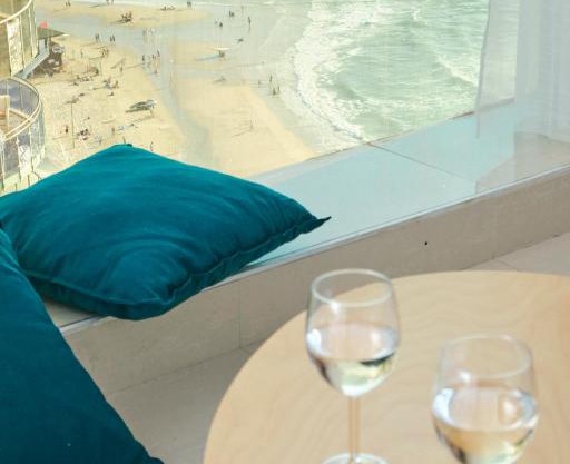 Sunny sea view studio