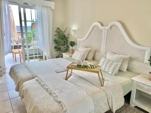 Sunny terrace & Heated pool