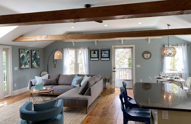 Sunny Updated Chatham Village 2 Bedroom Condo W/Large Private Deck