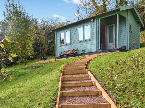 Sunrise Retreat - Uk48040