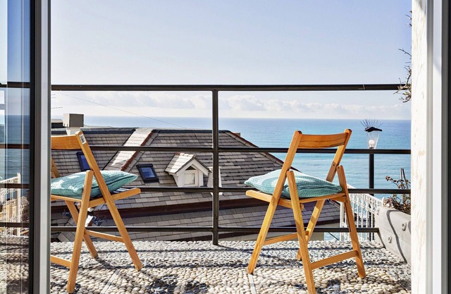 Sunset Apartment above the sea by Wonderful Italy