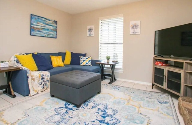 Sunshine Chic at Shoal Creek in North Pensacola