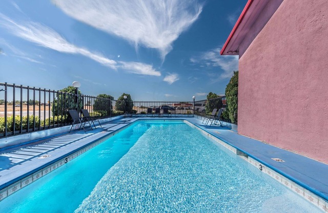 Super 8 by Wyndham Eastland