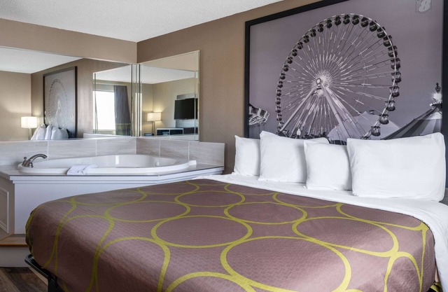 Super 8 by Wyndham Merrillville