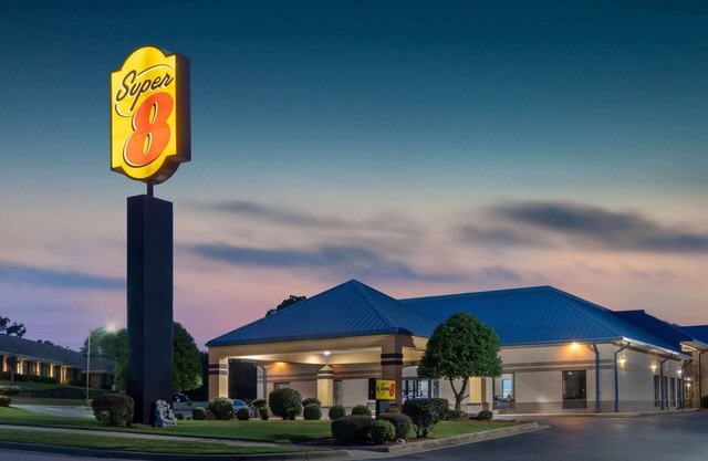 Super 8 by Wyndham North Little Rock/McCain