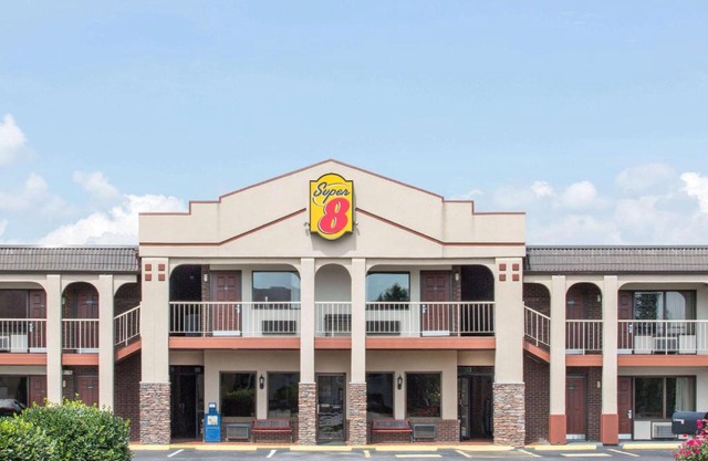 Super 8 by Wyndham Wytheville