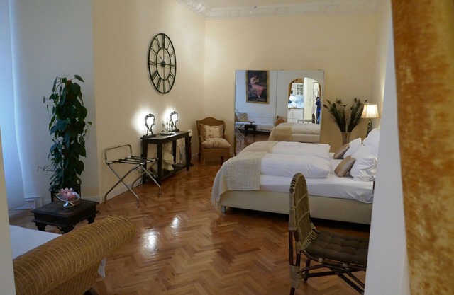 Super * * * * * * Apartment at the main station with terrace, WiFi, washing machine.