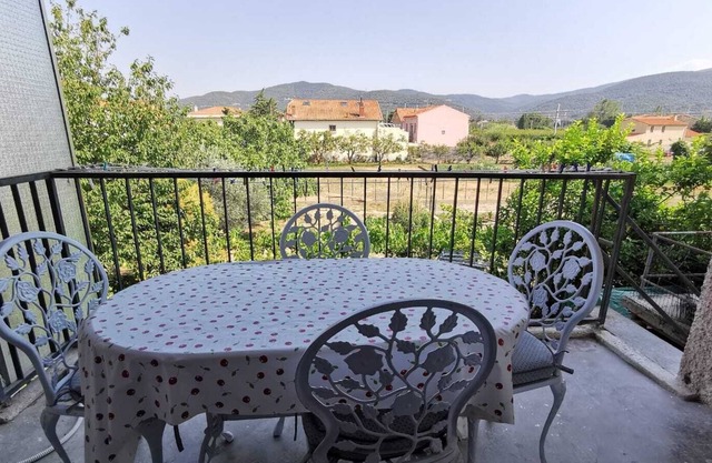 Super Appt T4 Lumineux au Cœur D'ille-sur-têt 66