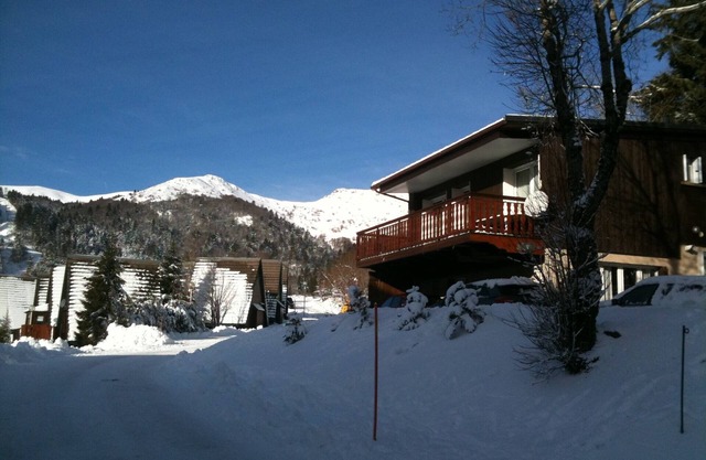 SUPER LIORAN INDIVIDUAL CHALET COMFORTABLE 8 BEDS