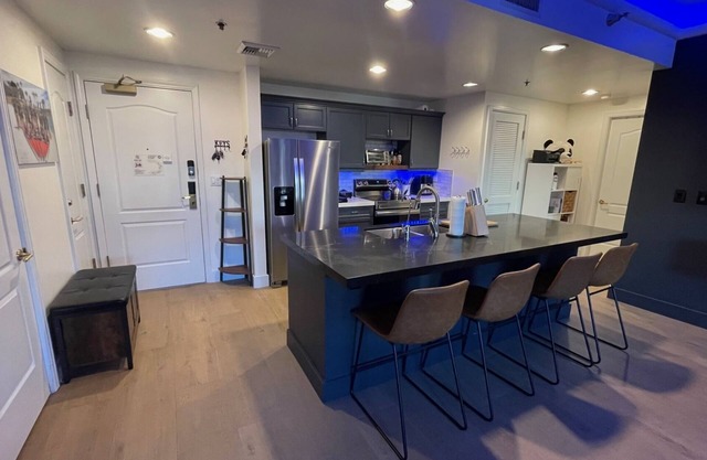Superb condo in beautiful Lake Las Vegas