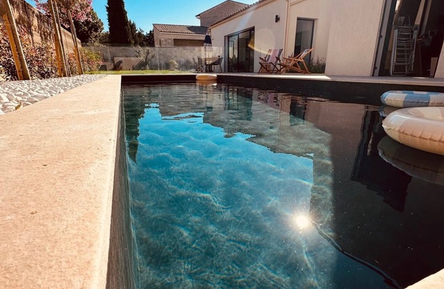 Superb contemporary house Secured swimming pool between Aix and Marseille