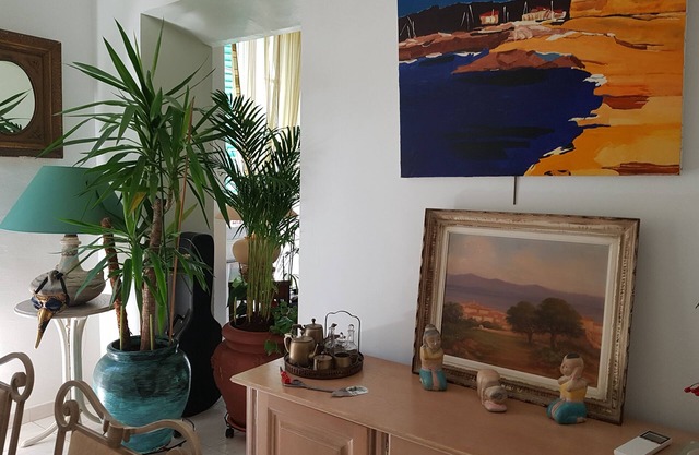 SUPERB HISTORIC CENTER APARTMENT RENTAL (ST FRANÇOIS-PORT BEACH) 4 SLEEPING