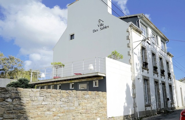 Superb seafront villa - Jacuzzi - ideal for family or friends