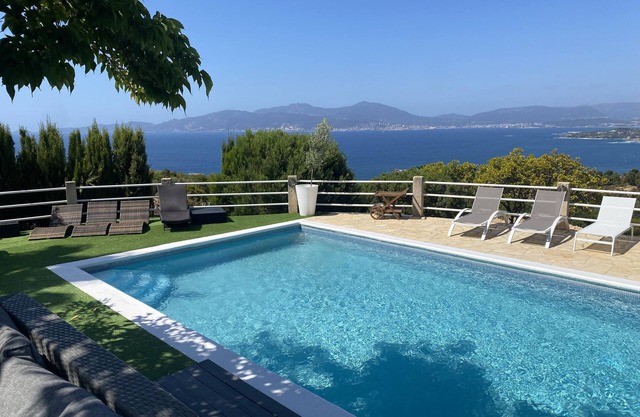 Superbe villa avec vue exceptionnelle sur le golfe d’Ajaccio.