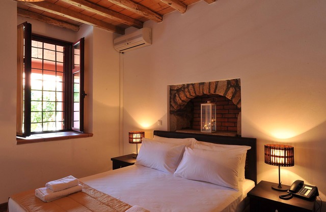 Superior Room/The Varos Residences Hotel