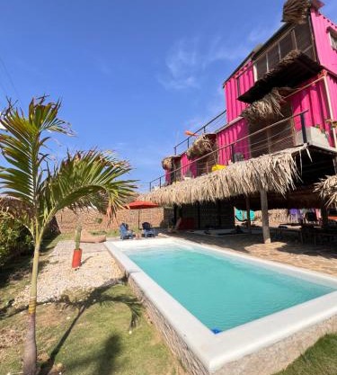 SURF en Mojarra Beach Salinas del rey