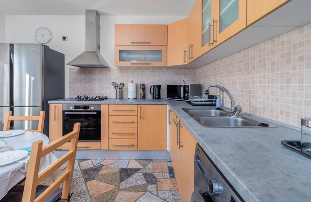 Surrounded by idyllic countryside, this cozy cottage welcomes you near the town of Senj.