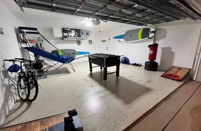 SW ROSE GARDEN area -Cape Coral-walk to Rotary PARK-backyard BBQ oasis -swimspa