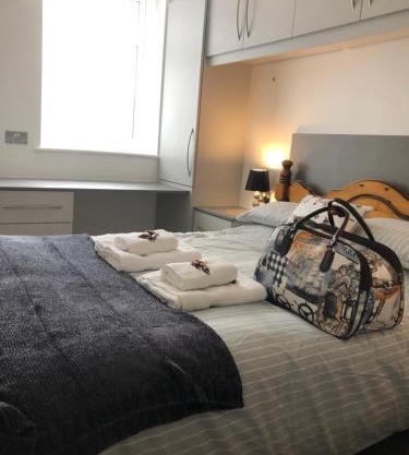 Sweet Caroline at Longton. Great location for Stoke on Trent, The Potteries and Alton Towers.