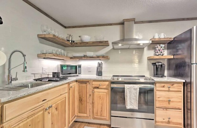 Sweet Life at Sugar: Prime location!