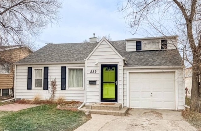 Sweet & Petite Midtown Cottage for 5-Long Stays Welcome