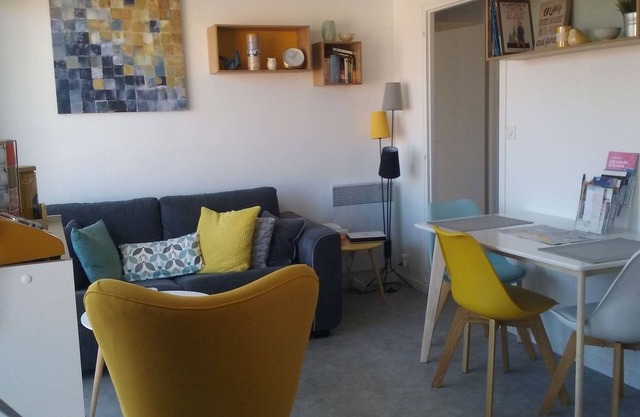 t2 apartment, 50m from the sea