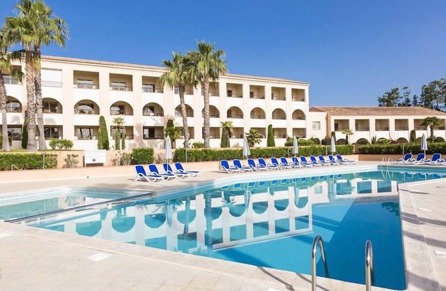 T2 climatisé à 200m de la plage ! Piscine + balcon