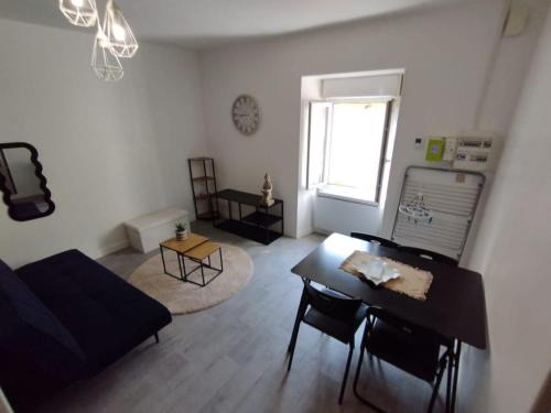 T2 Meublé, Équipé, Parfait pour Vos Séjours