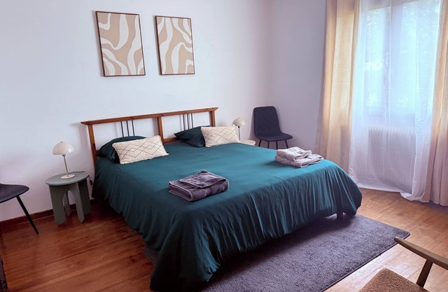 T3 family house, garden and heated pool near Toulouse