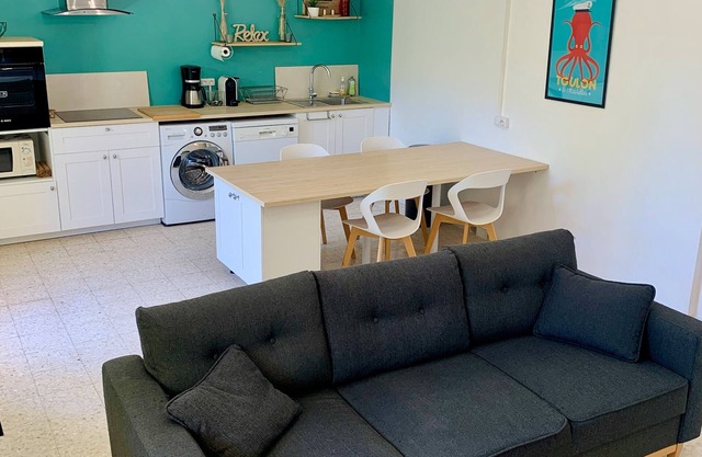 T3 two bedrooms, calm neighbourhood near the beach