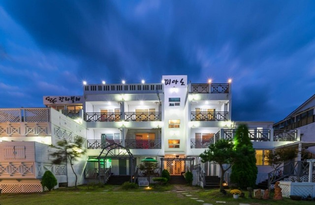 Taean Piano Spa Pension