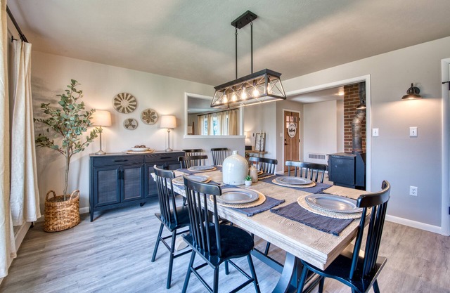 Tamarack Ranch - Mountain Getaway Home surrounded by acreage and views!
