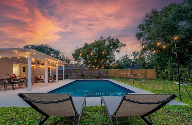 Tampa Oasis : Heated Pool Hot Tub Game Room
