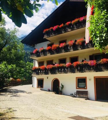 Tannerhof Bed & Breakfast