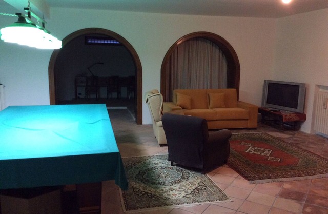 Tavern in villa 3 km from the city center and 10km from the Melendugno marines.