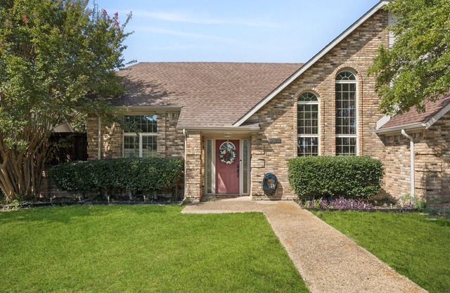 TCH - Comfy 3bd/2ba home in Dallas with Workspace