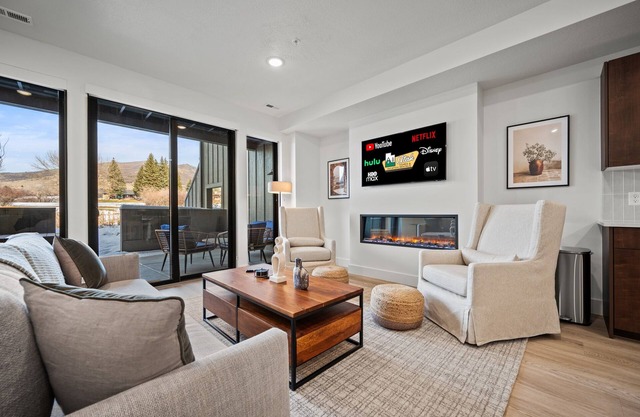 Tee & Ski Pt B103 |Ski Retreat |Mtn Views & Fireplace