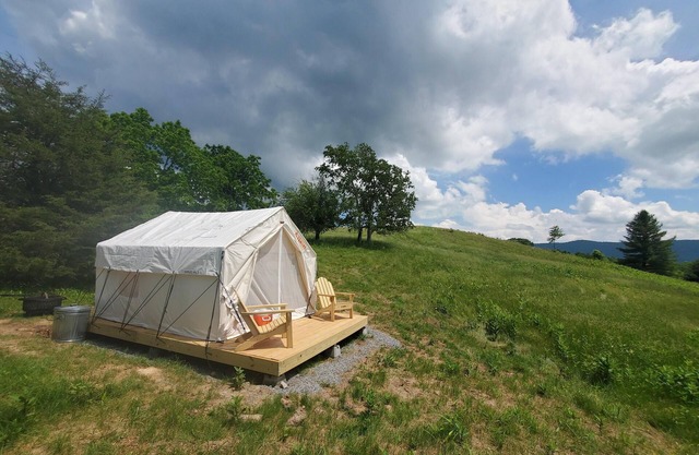 Tentrr Signature Site - Bland Mountain Retreat