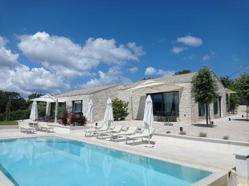 Terra Histria - Boutique Stone House