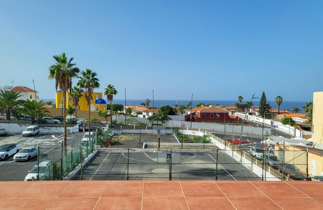 Terrace, sea view, Wi-Fi, swimming pool, 100 mts. from the beach