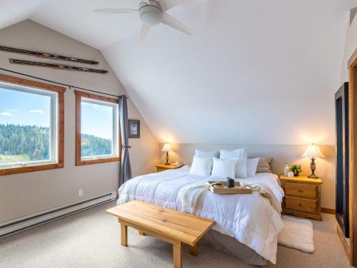 The Alpine I No Service Fee's I Ski-in Ski-Out I