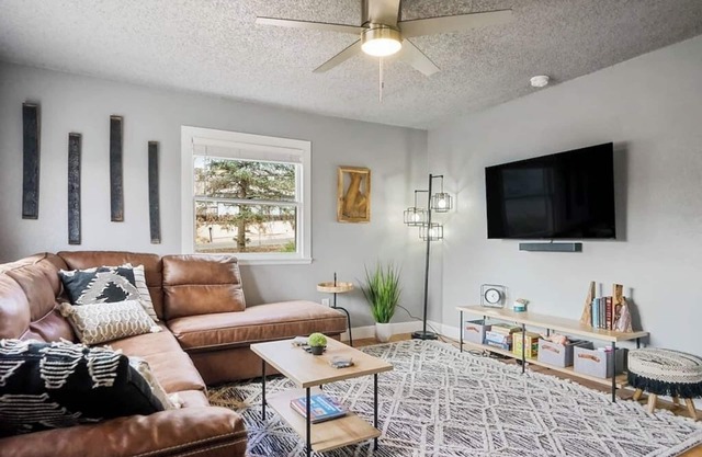 The Autumn House·3BR|10 min to Garden of the Gods!