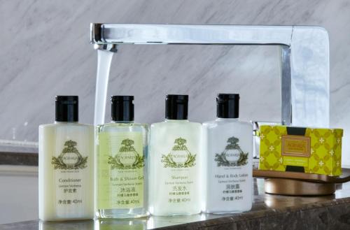 The Azure Ningbo, Vignette Collection