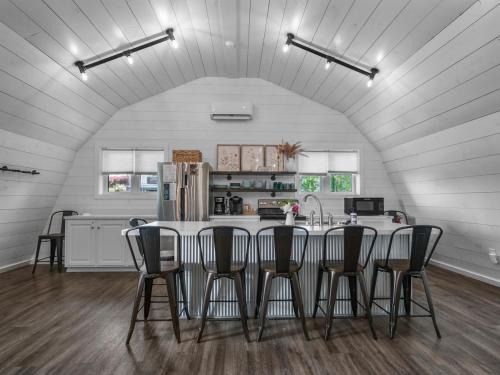 The Barn at Sharp Run-Modern Barn in the heart of Amish Country