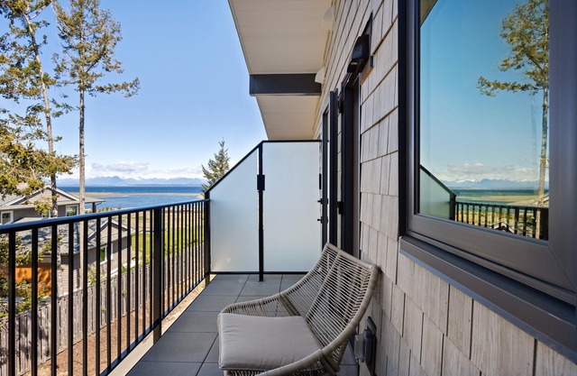 The Beach House at Saratoga #3