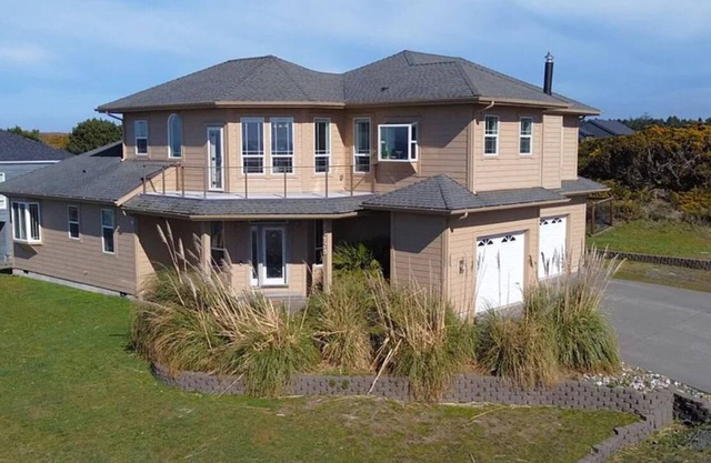 The Blue Heron nBeach Days & Ocean Rays – The Perfect Bandon Getaway