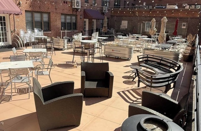 The Blue Jay at Broadview