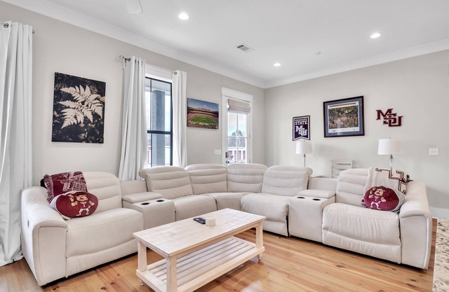 The Brookside Stay by OneHometown Getaways