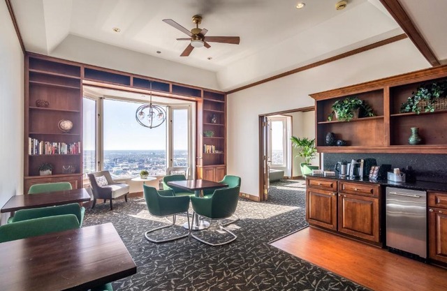 The Buckingham Hotel